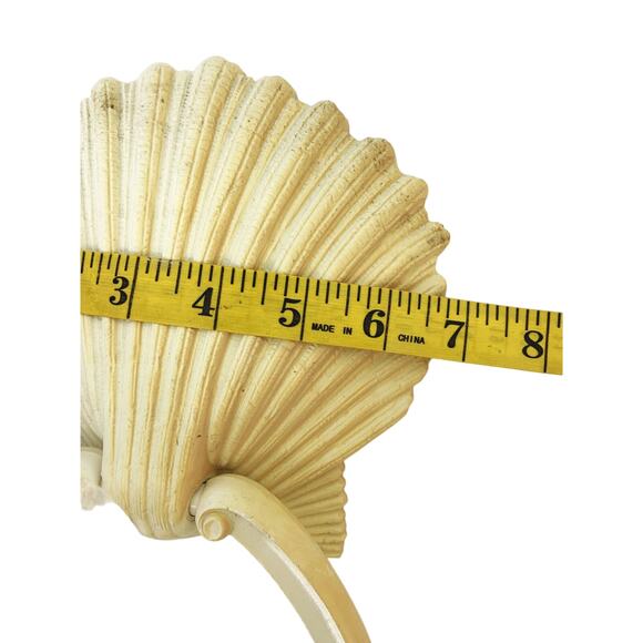 Vintage Pair of HOMCO 70's Ivory Seashell Towel Ring Holders - Picture 7 of 7